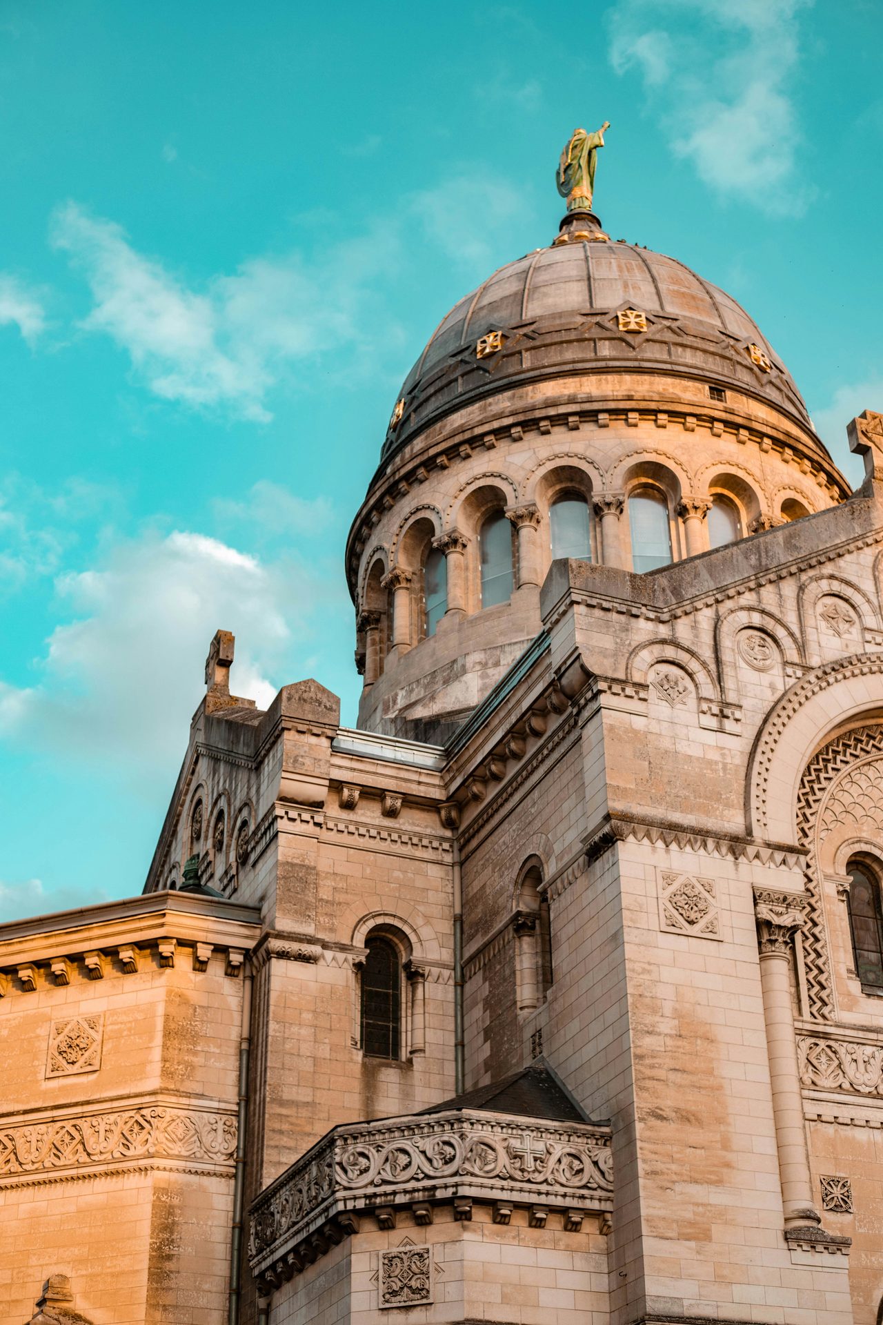 Vue de Tours, Indre-et-Loire — ville où Séjourn propose sa conciergerie locative Airbnb